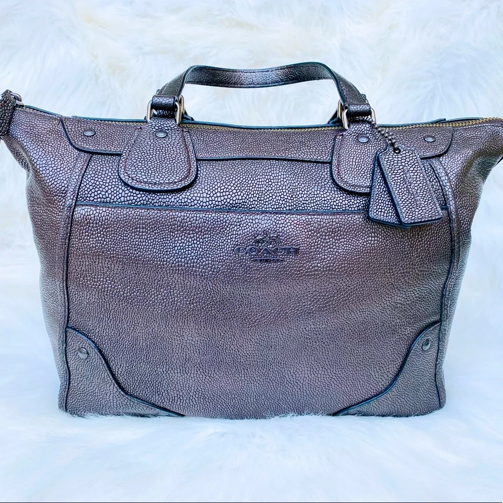 Coach ✨ Mickie Caviar Grain Leather Satchel