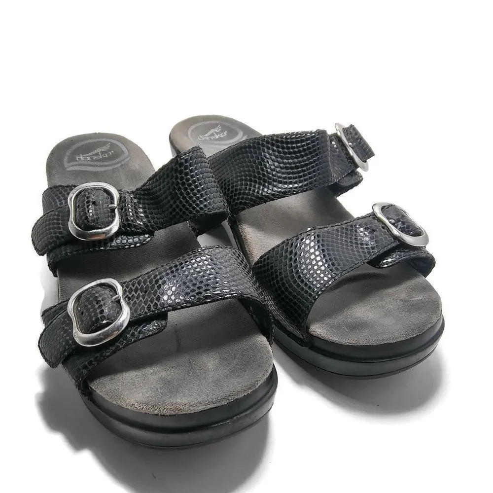 Dansko pair hole
