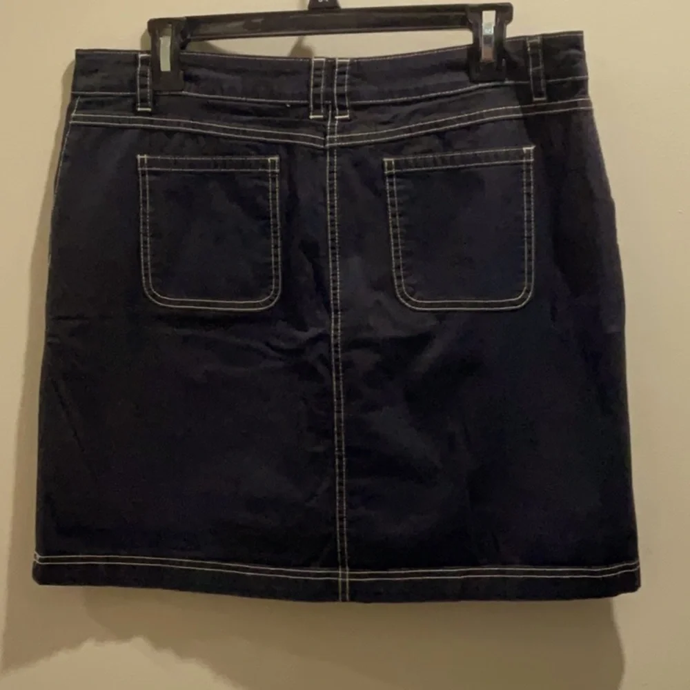 KAREN KS SCOTT three 3️⃣ shots khaki, black and red skirts size 6