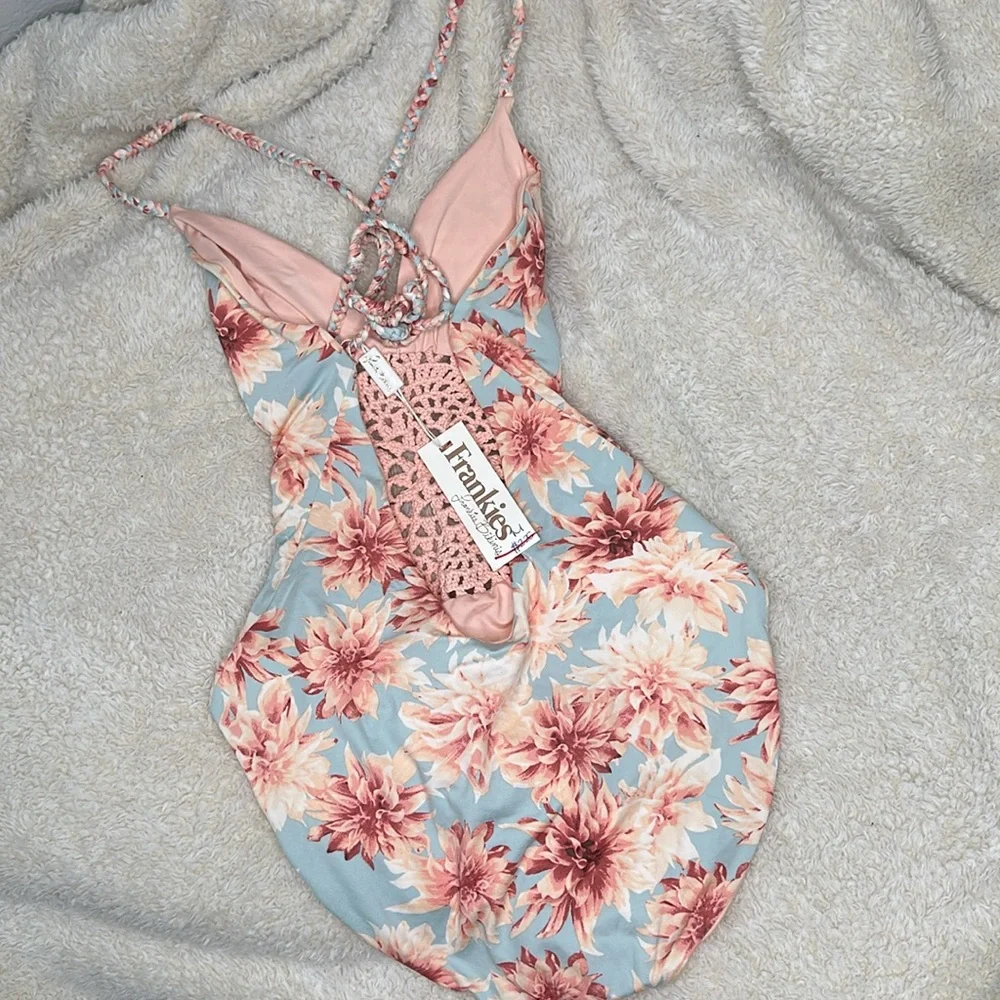 Frankies Bikinis frankies bikinis
