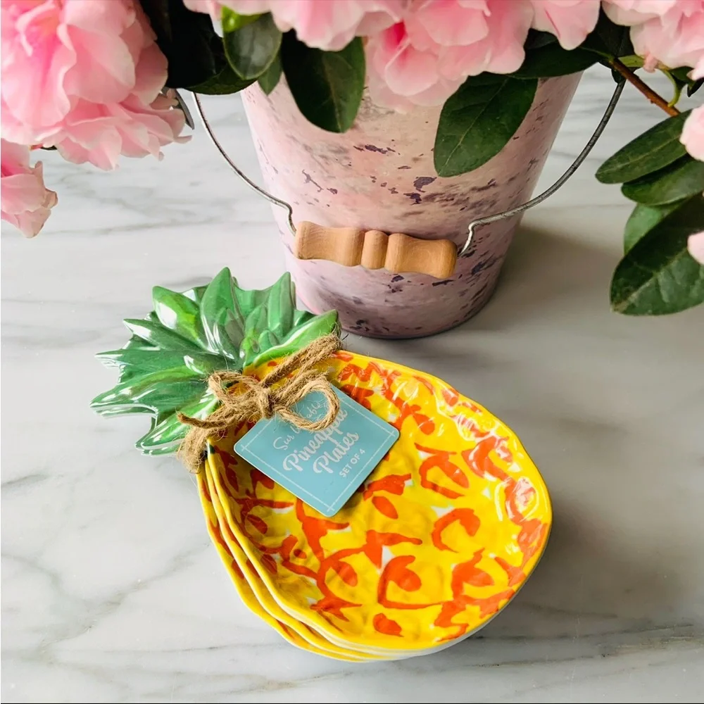Sur La Table pineapple party