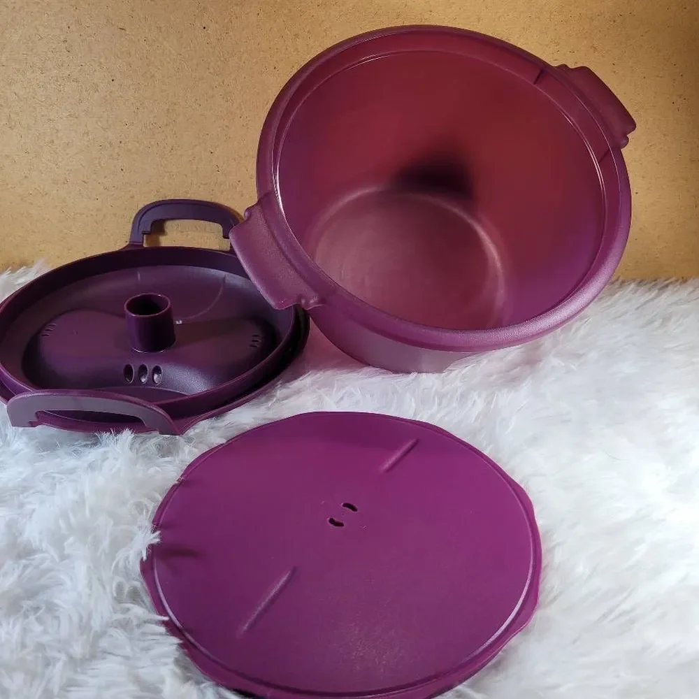 Tupperware microwave steamer