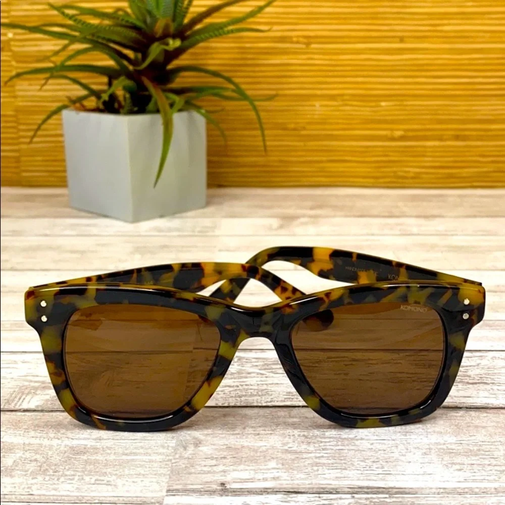New Men’s KOMONO Allen Brown Tan tortoise Sunglasses
