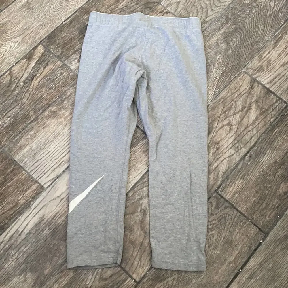 Nike Heather Gray/White Club Capri Cozy Leggings