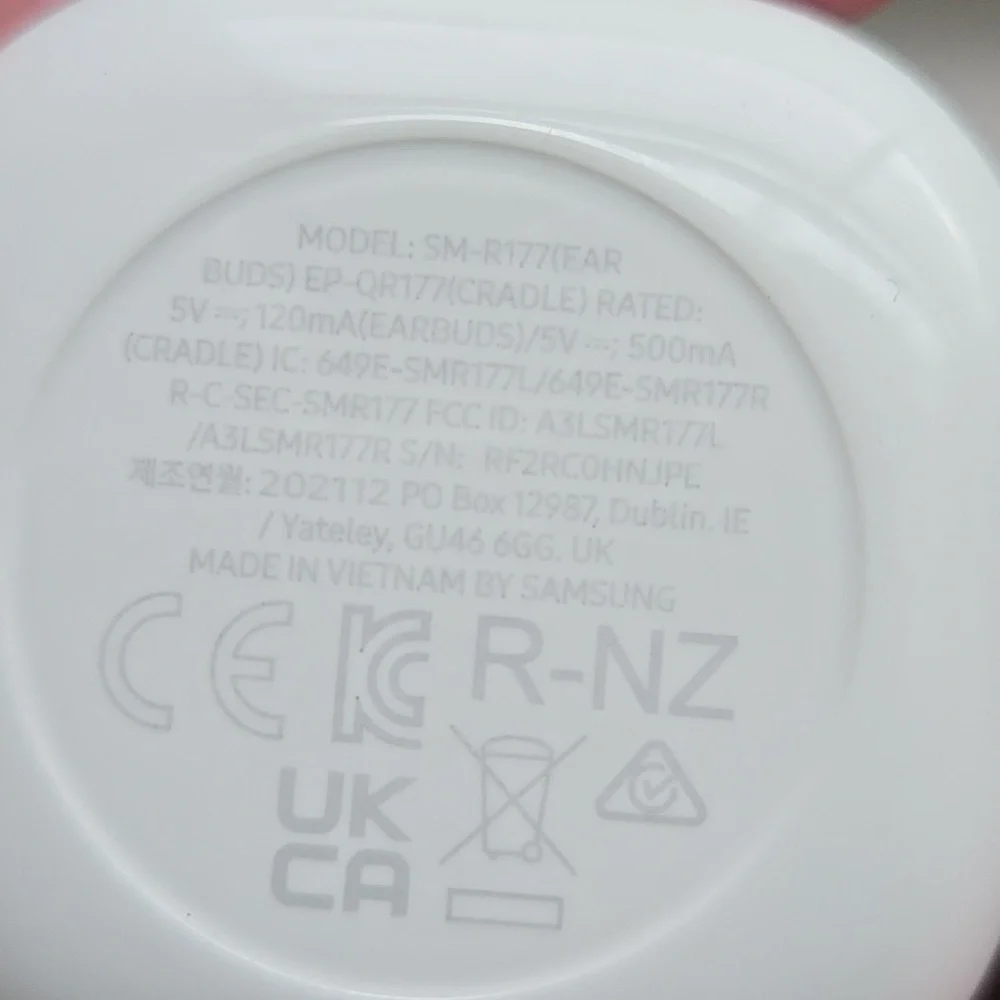 Samsung White Airbuds SM-R177