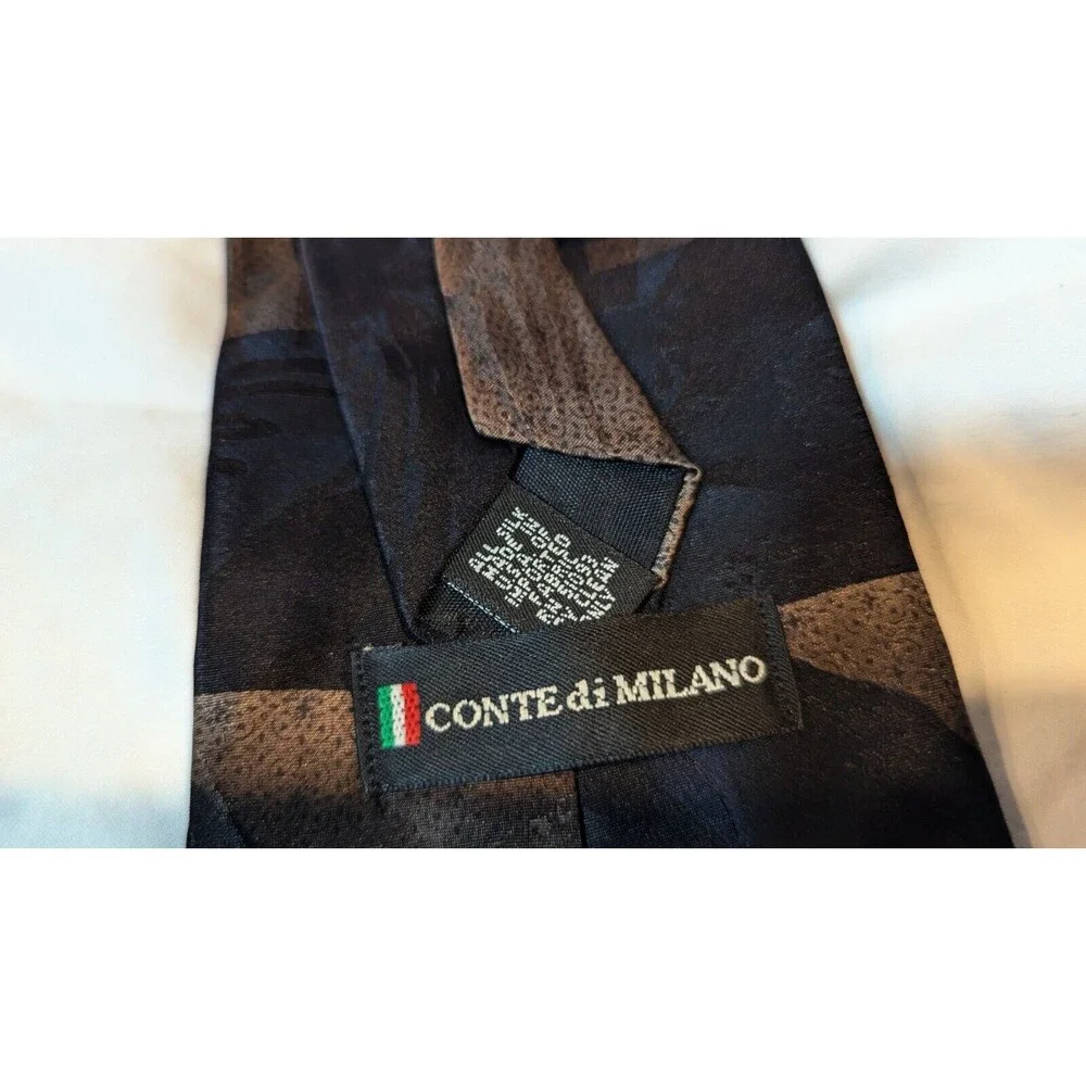 Conte Di MIlano 100% Silk Neck Tie Gemoetric Art