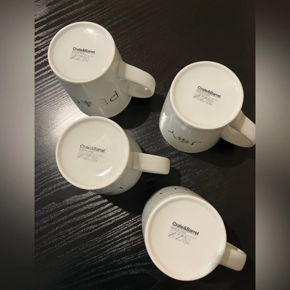 Crate and barrel holiday mug set. Christmas mugs for coffee or tea. home decor.