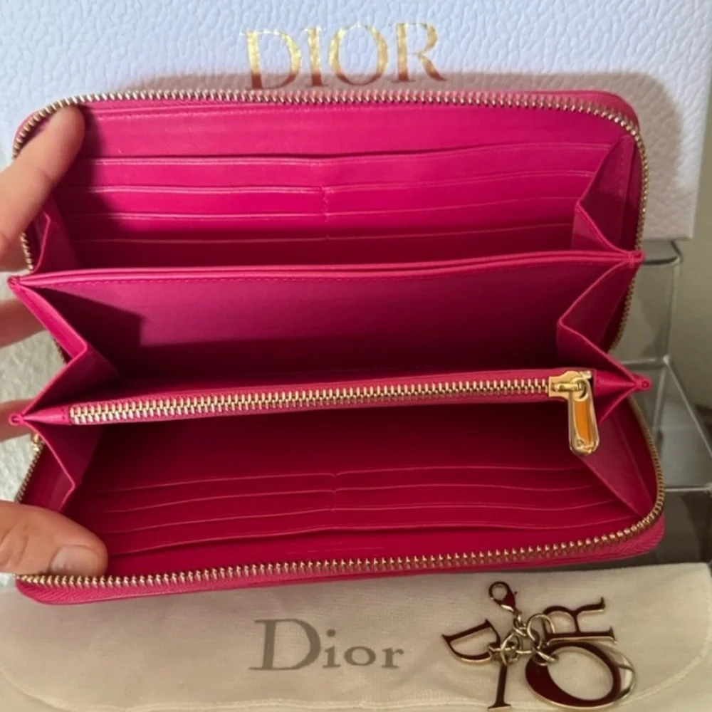 Dior some light