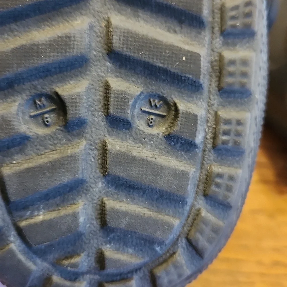 CROCS m6 black