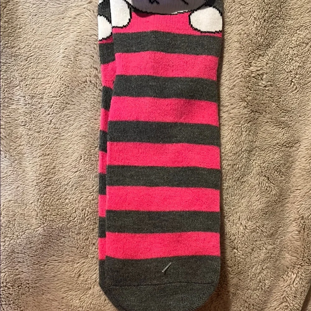 Gray and Pink marie Disney Socks