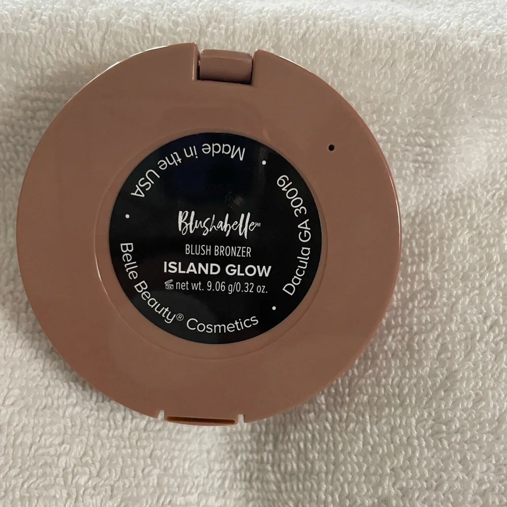 Island Glow Blushabella Blush Bronzer Belle Beauty by Kim Gravel