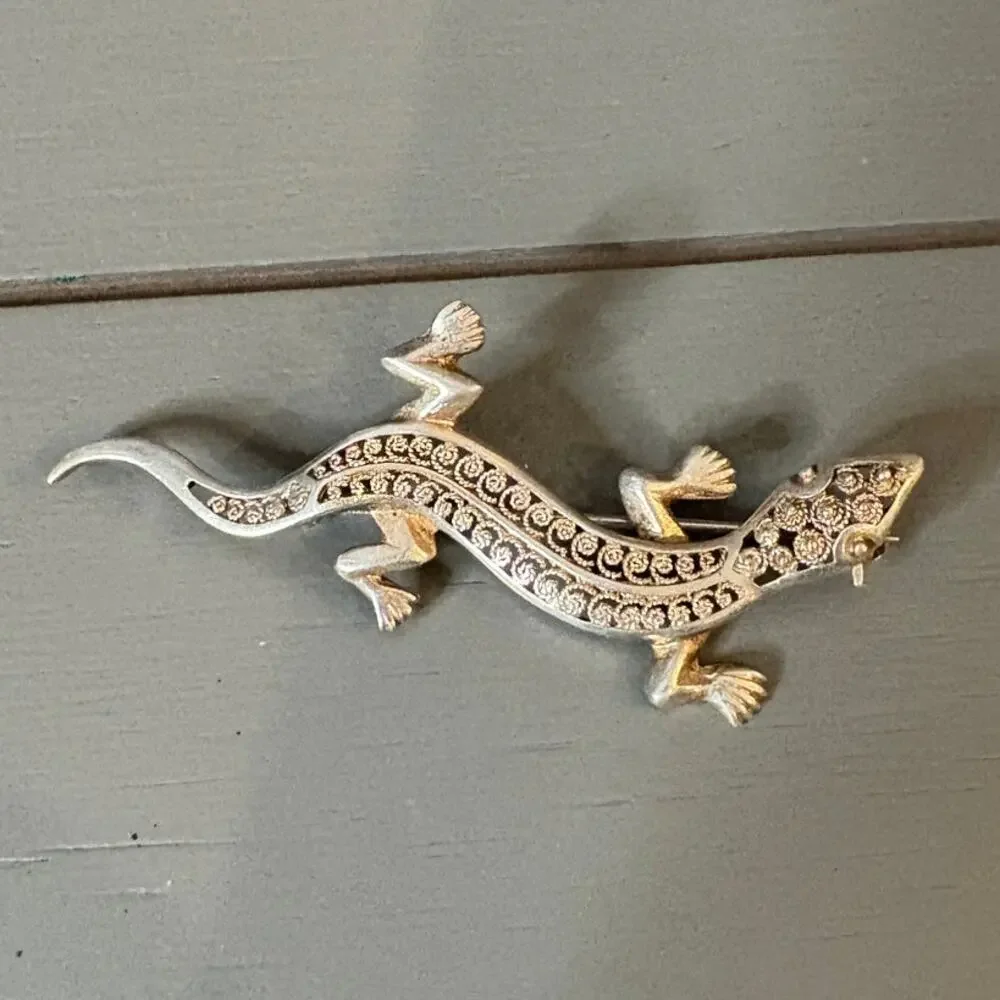 Vintage 800 Silver Heck Lizard Fine Detail Filigree Brooch