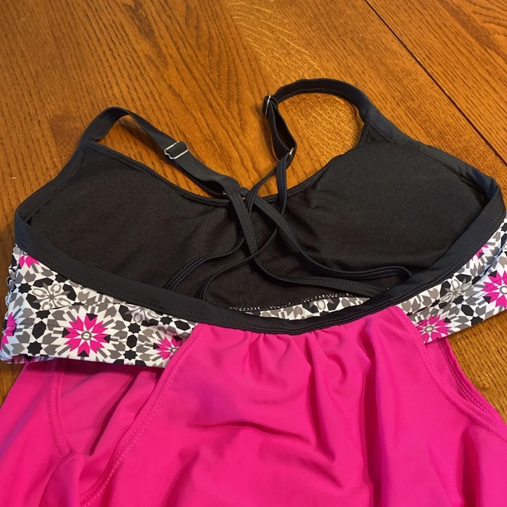 Tankini Top Padded Bra Size Medium Multiple Colors
