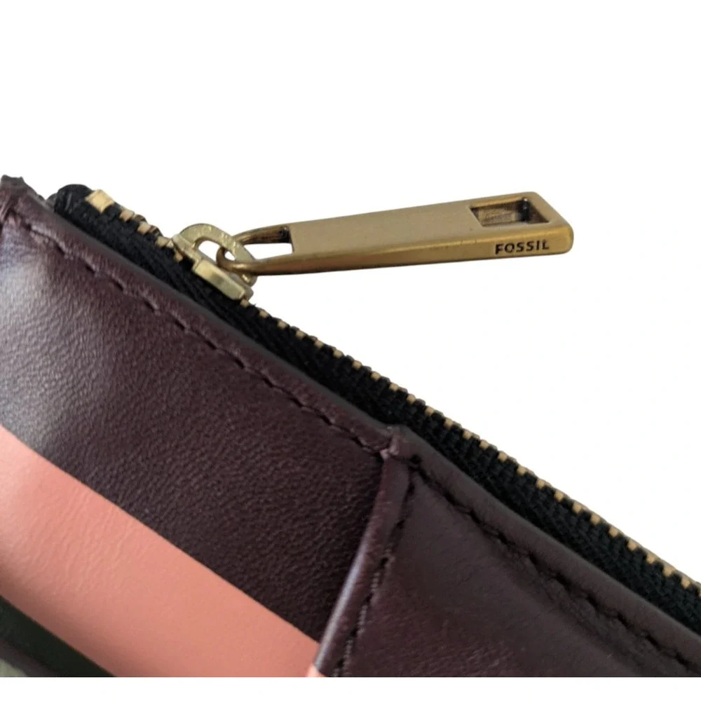 Fossil Savannah Tech Wine Red Multi Leather Wallet with Zipper Snap Phone Holder