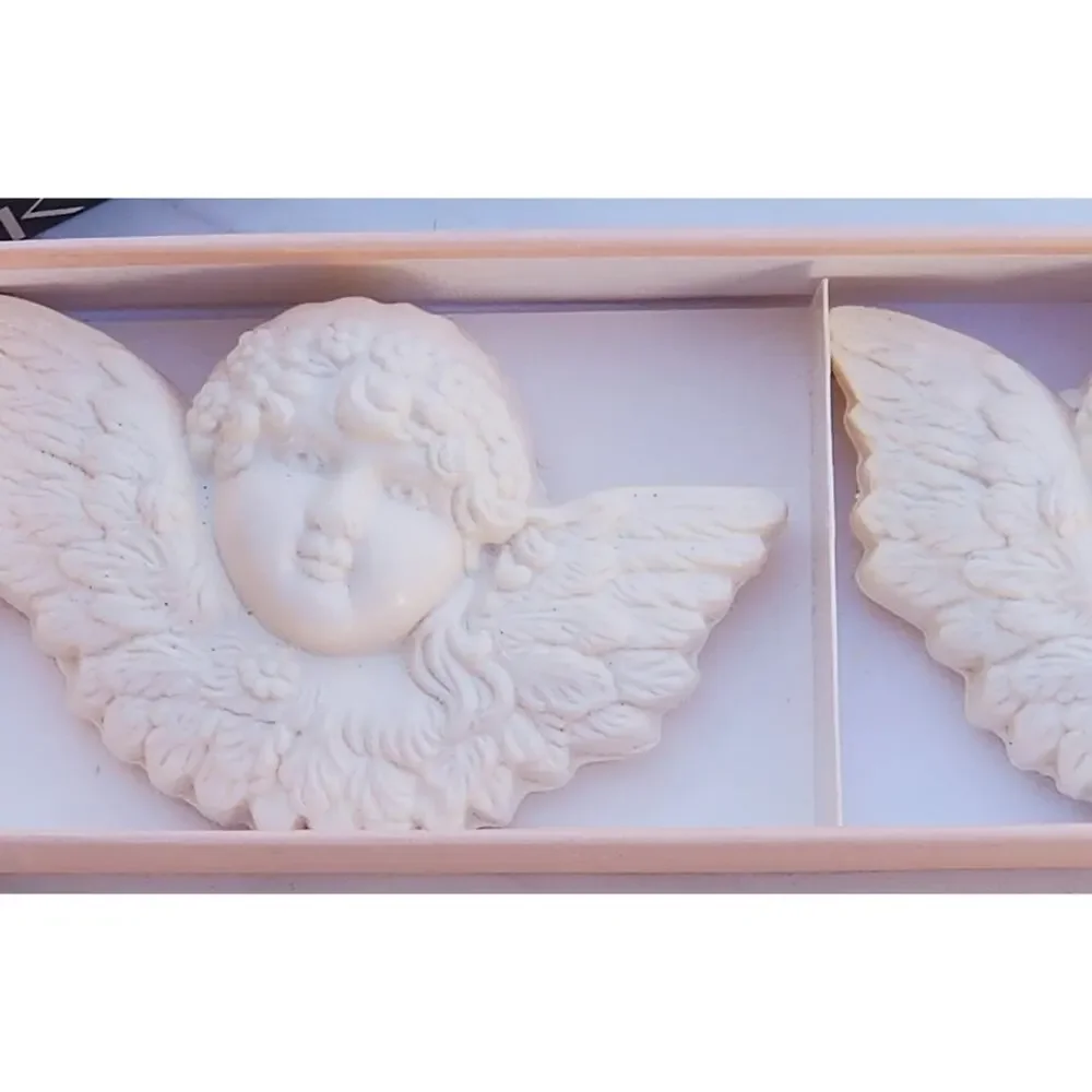 Saks Fifth Avenue add heavenly