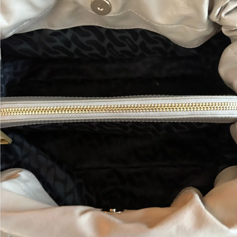 🤍🤍REBECCA MINKOFF LEATHER ZERO GRAVITY SHOULDER/CROSSBODY BAG!🤍🤍