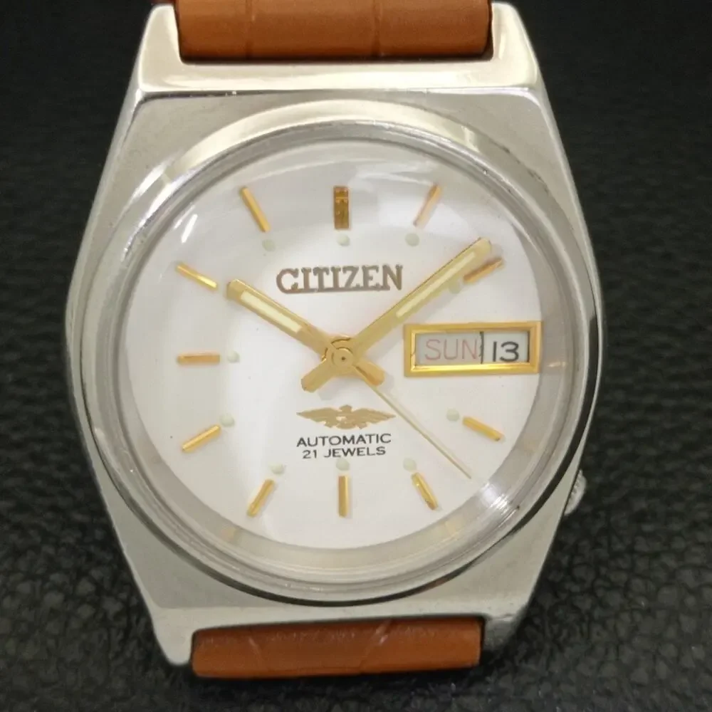 Vintage 1993 Citizen Automatic Mens Silver Watch W/daydate & Gold accents