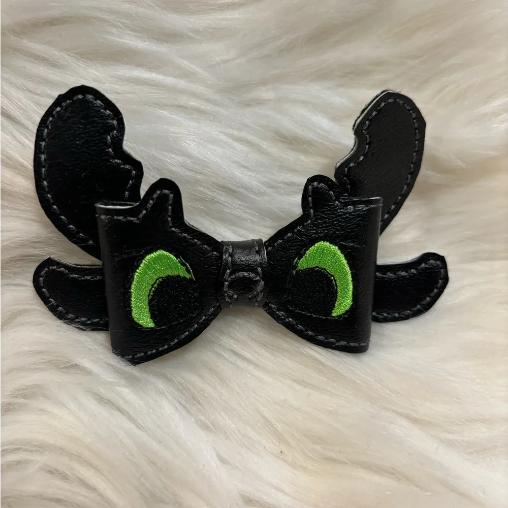Toothless Hair Clip