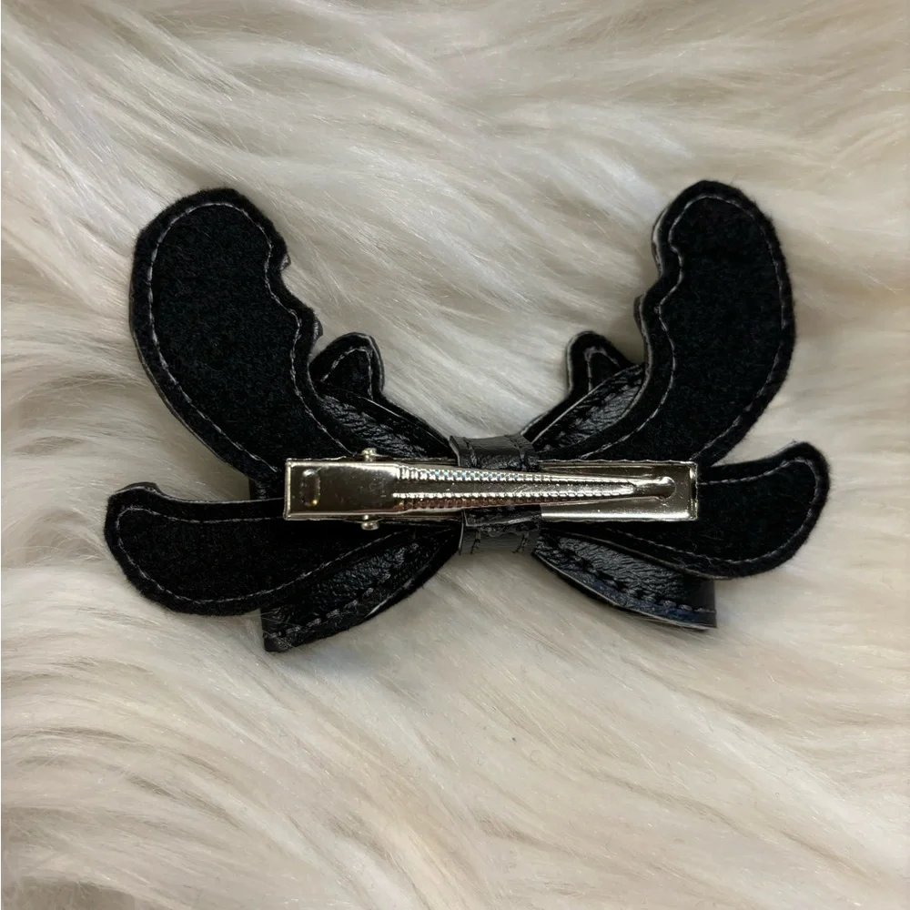 Toothless Hair Clip