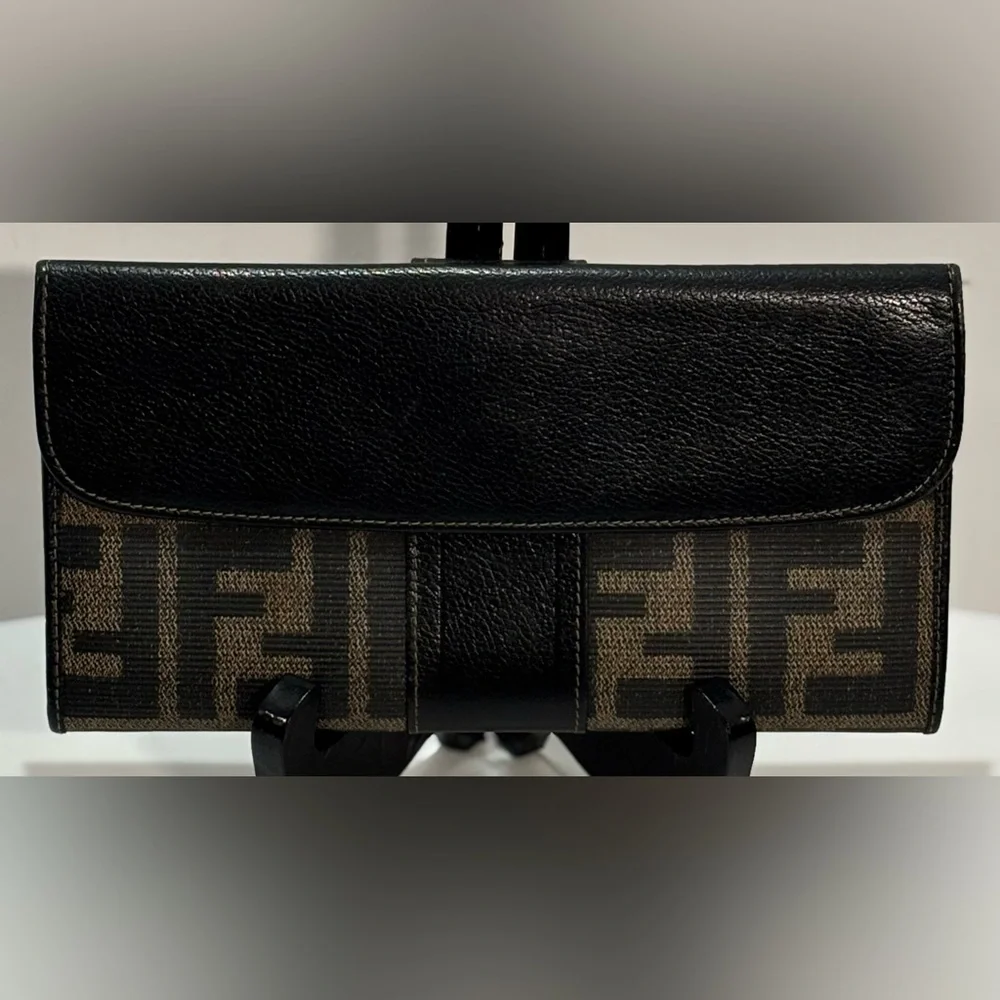 Fendi vintage zucca