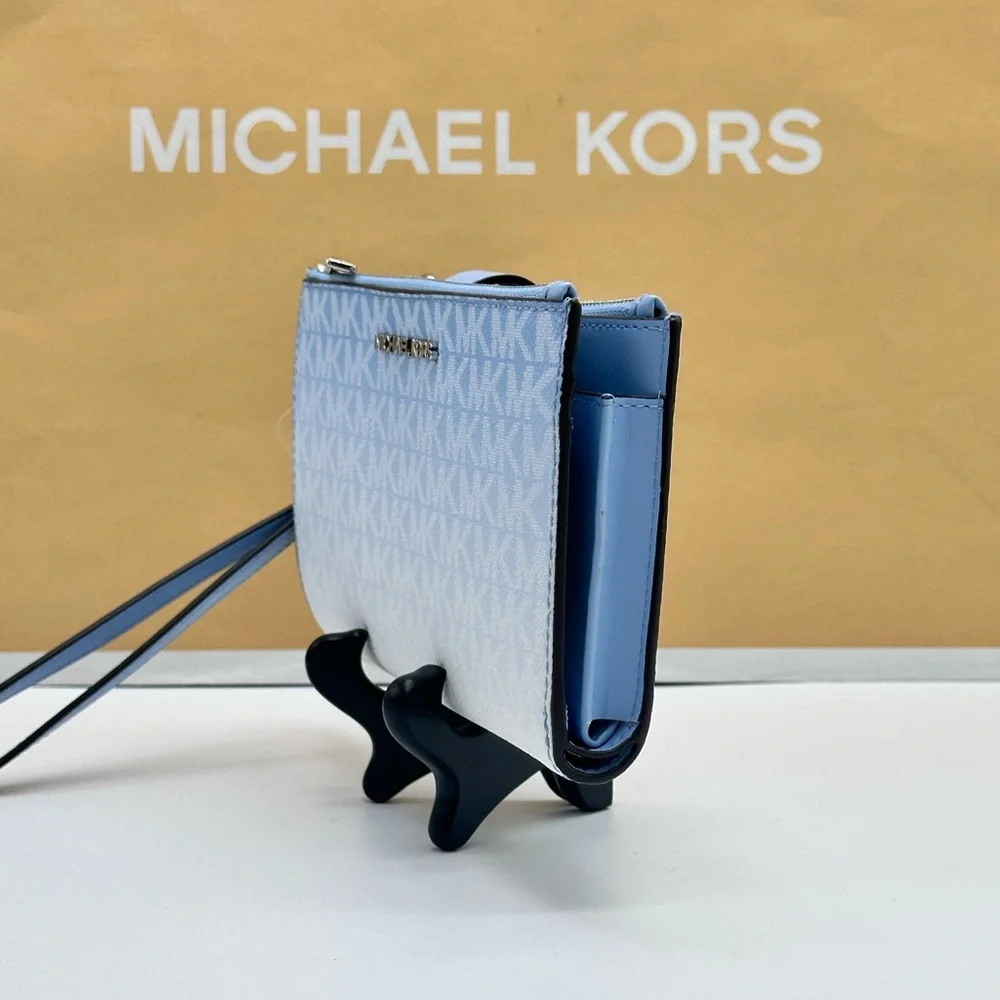 MICHAEL KORS Jet Set Large Ombré Logo Wristlet Lt Sky