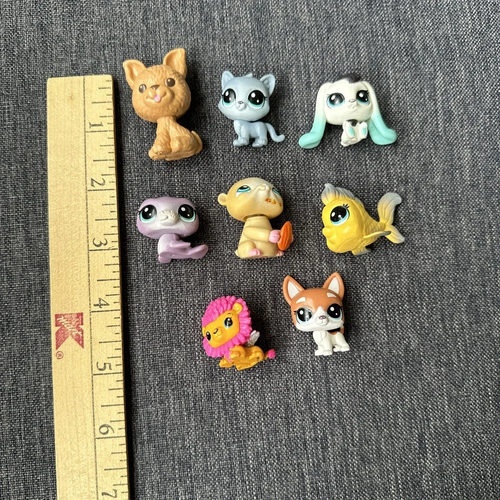 Lot of 8 Toys Littlest Pet Shop Toy Figures Small Mini Play Fun Animals Fish Cat