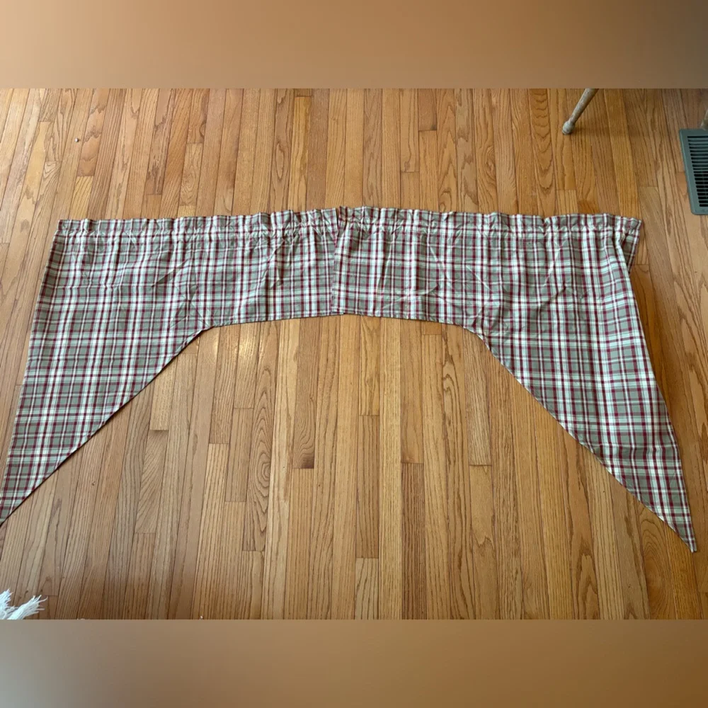 Park Designs charming plaid