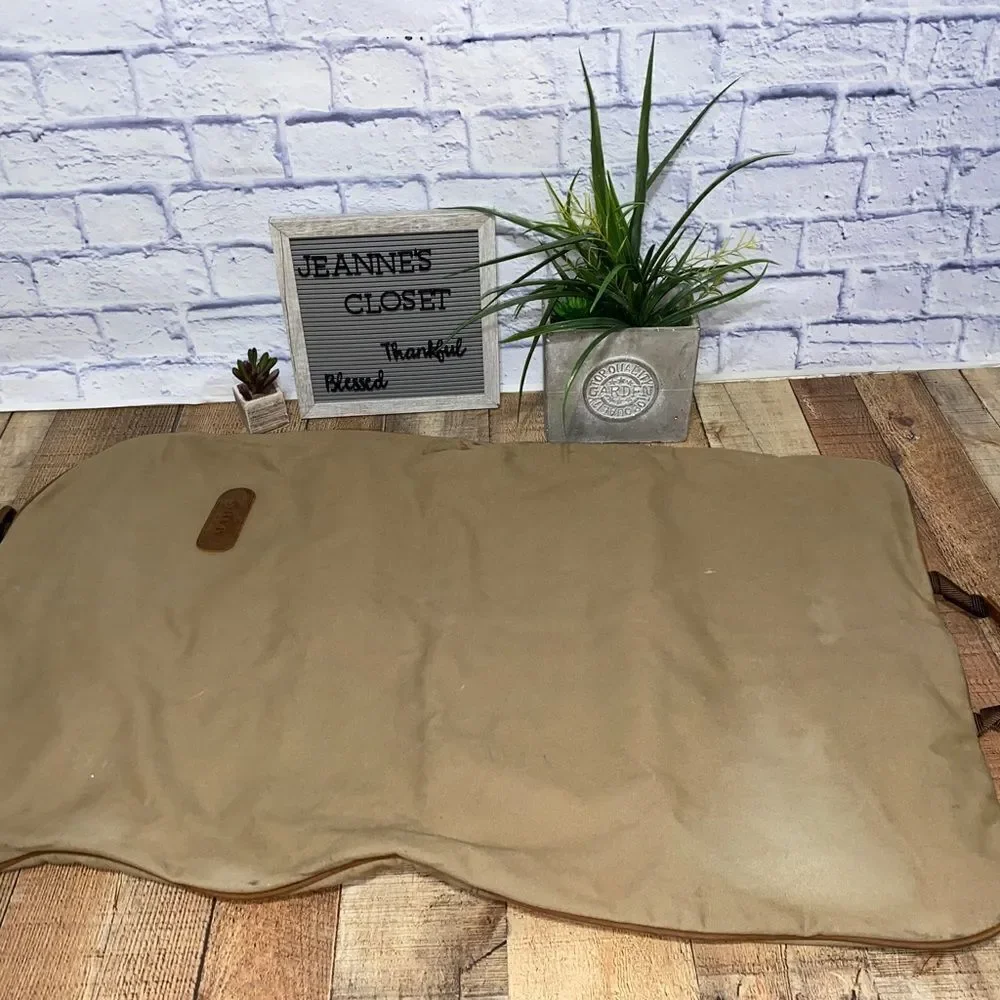 Jon Hart Design pockets 23