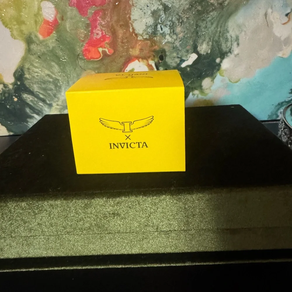 Invicta display perfect vibrant