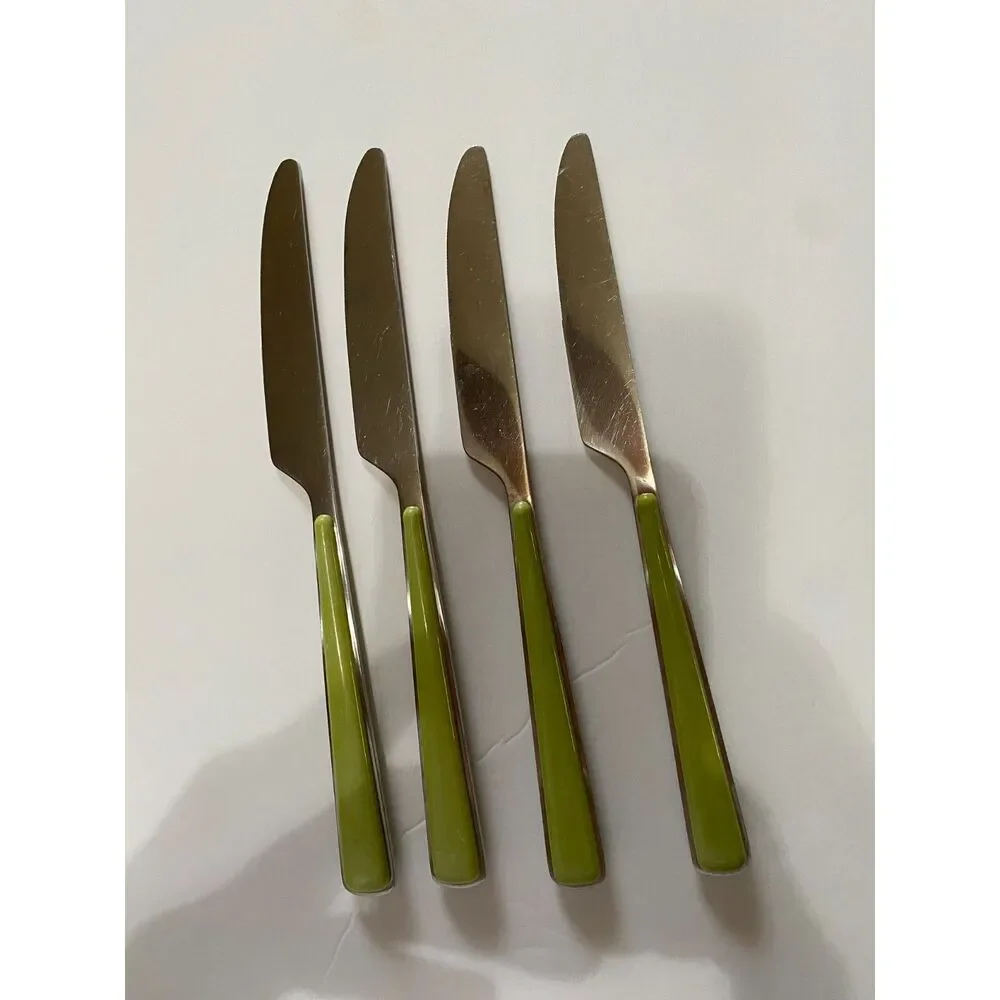 Vintage Set of 4 Fiesta Merengue Knives Avocado Green