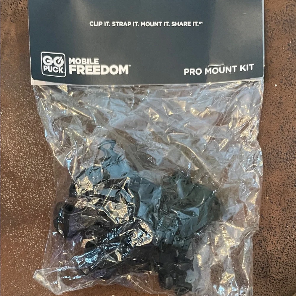Pro Mount Kit - Black for Go Pro Batteries GO360234.