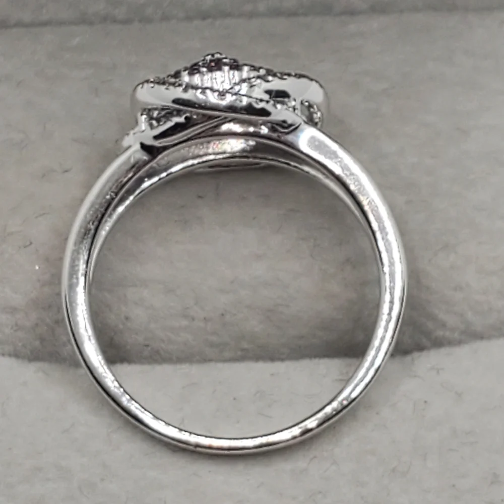 Stunning Purple/white Diamond Swirl Ring