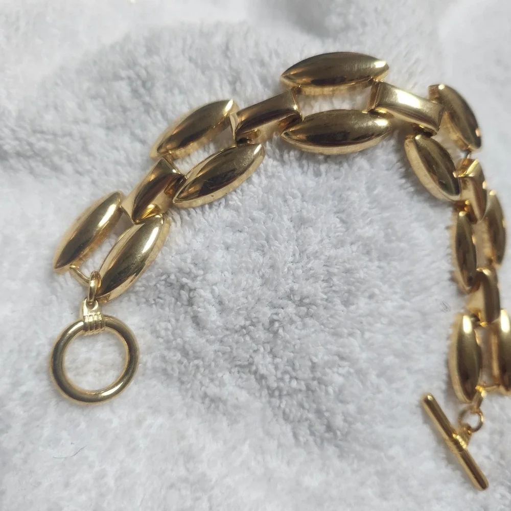 Vintage Gold Tone Marquise Link Toggle Clasp Statement Bracelet 7.5 Inch