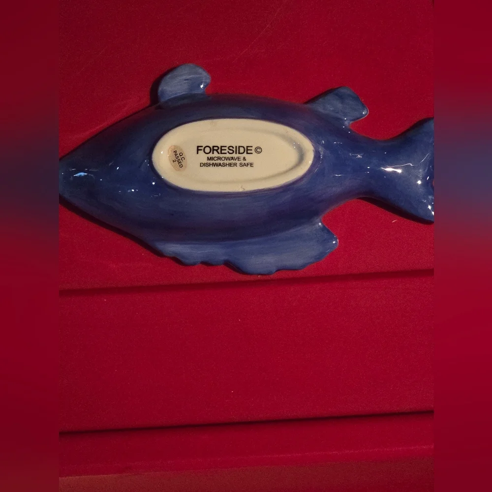 Blue and Orange Striped Ceramic Fish Accent - Decorative Aquarium-Inspired Dish