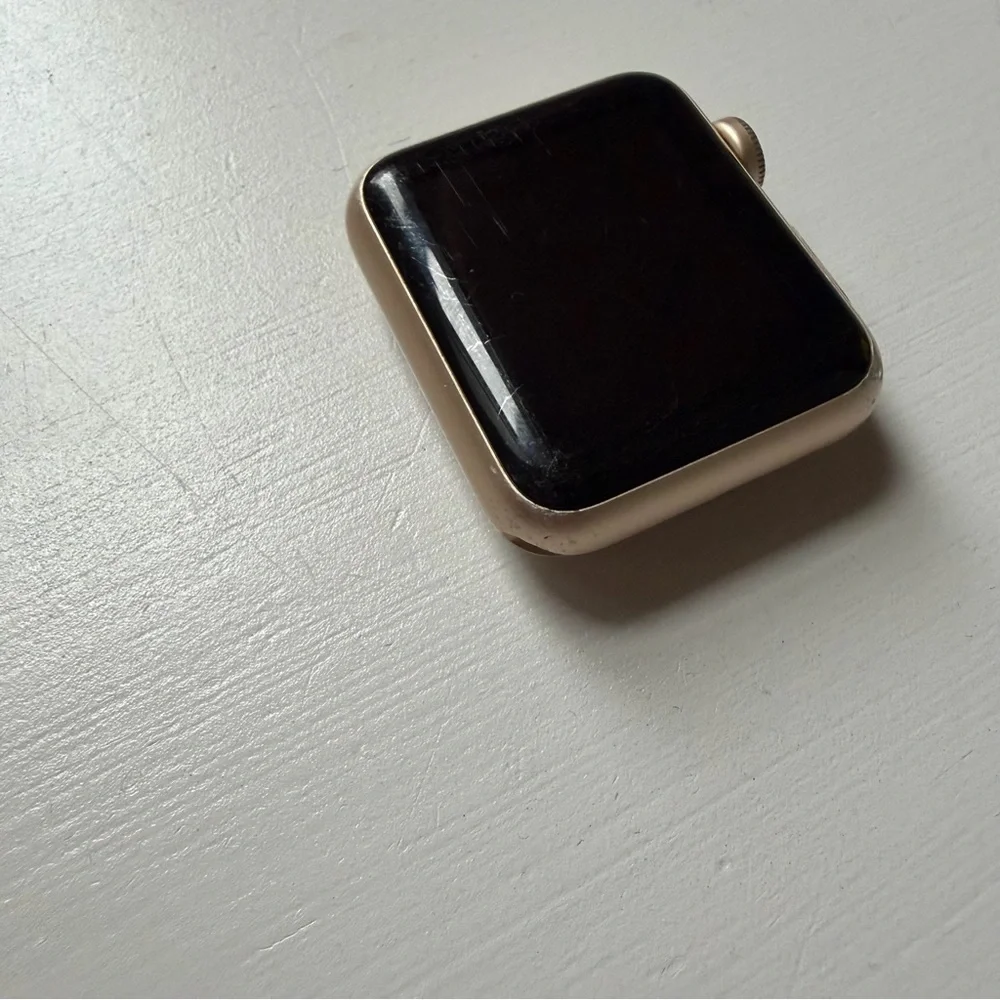 Apple Watch (38mm) Series 1 Gold Aluminum First Generation For Parts / Repair