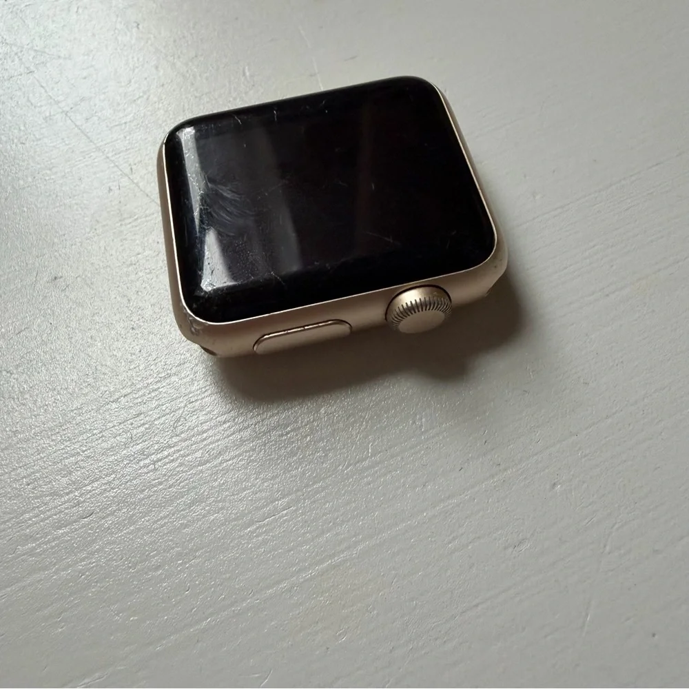 Apple Watch (38mm) Series 1 Gold Aluminum First Generation For Parts / Repair