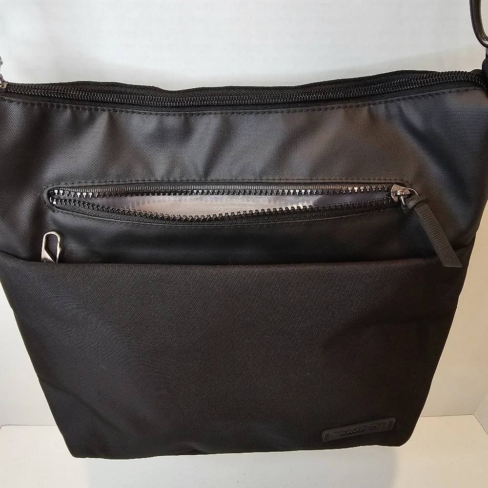 Travelon 5 Point Anti Theft Large Crossbody Black