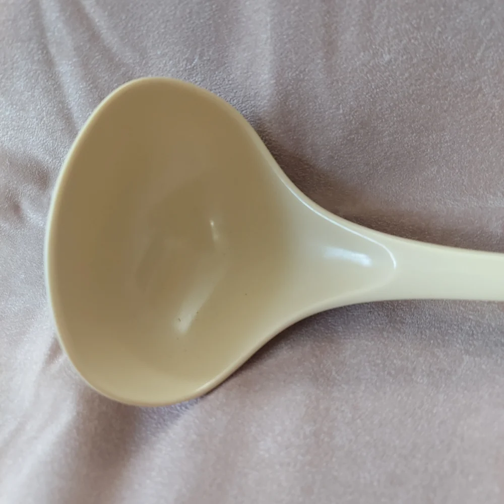 Hutzler vintage melamine
