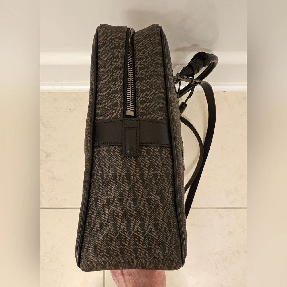 Yves Saint Laurent Monogram Star Business Bag