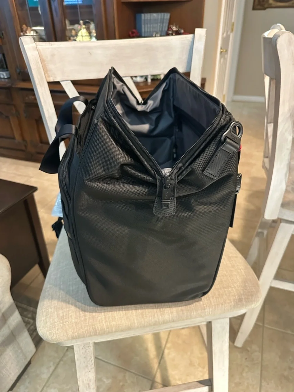 Tumi exclusive dr
