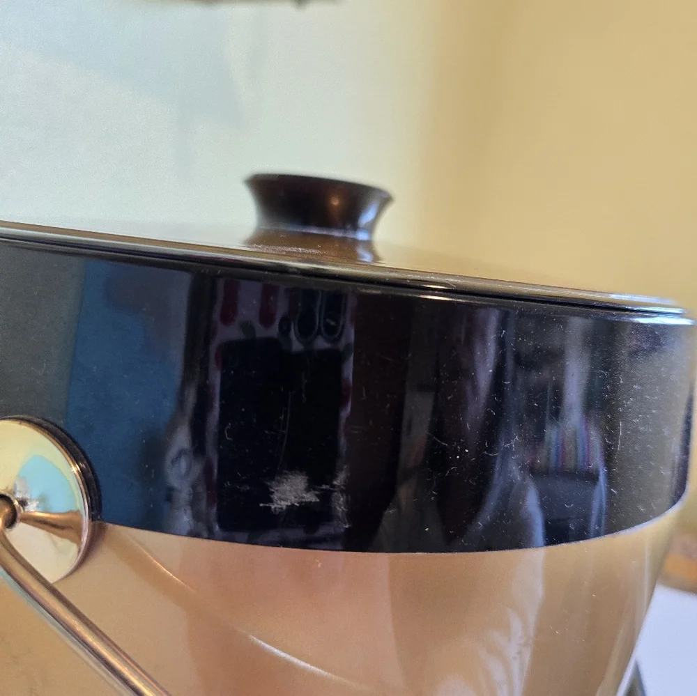 West Bend cracks bucket