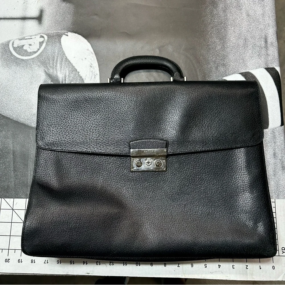 Bally switzerland leather