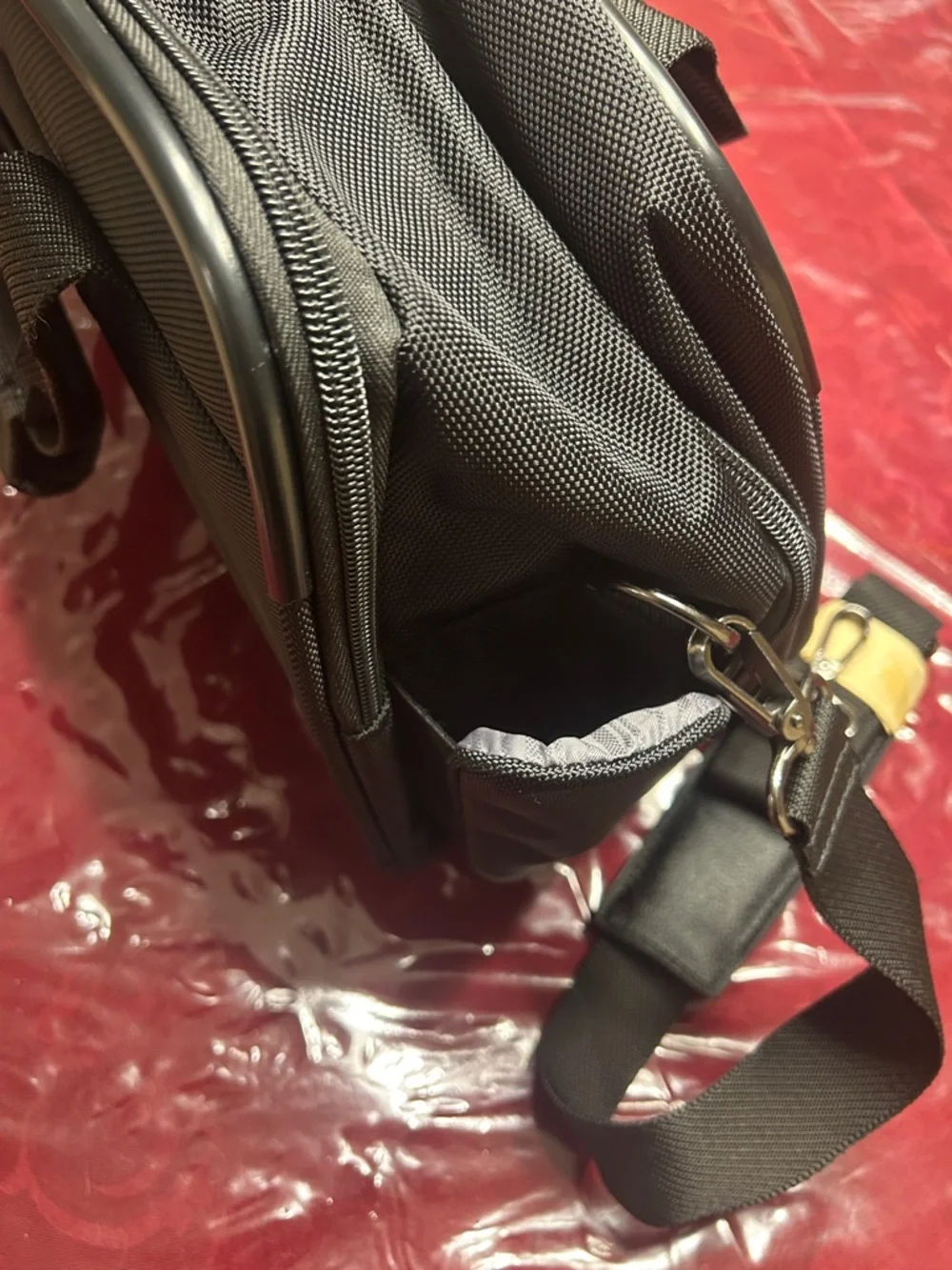 Samsonite Classic Black Professional Laptop Messenger Briefcase NWOT