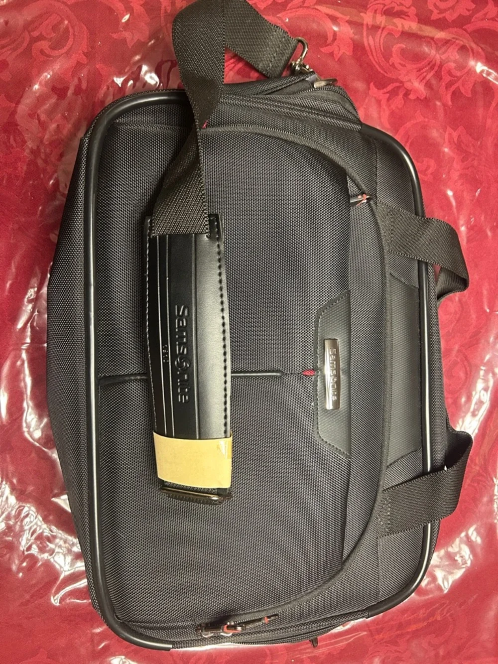 Samsonite Classic Black Professional Laptop Messenger Briefcase NWOT