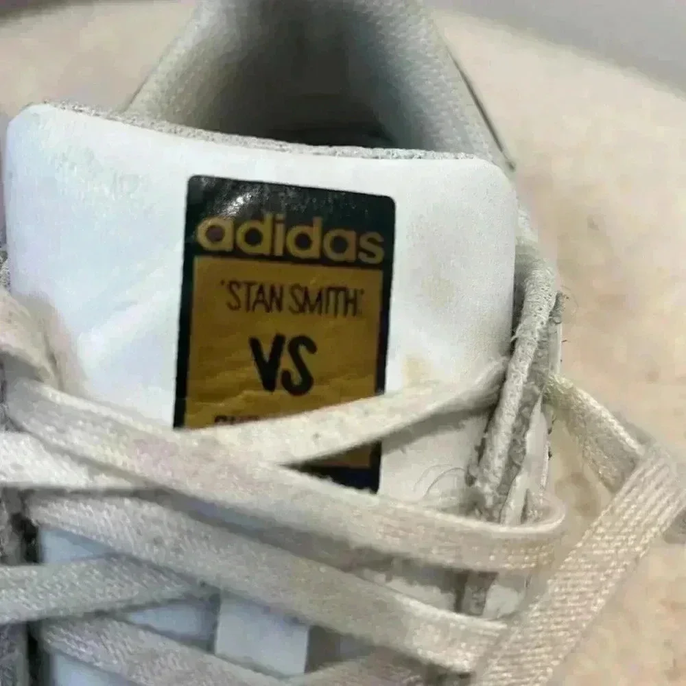 Adidas “Stan Smith” Superstar tennis shoes size 1. In good condition.