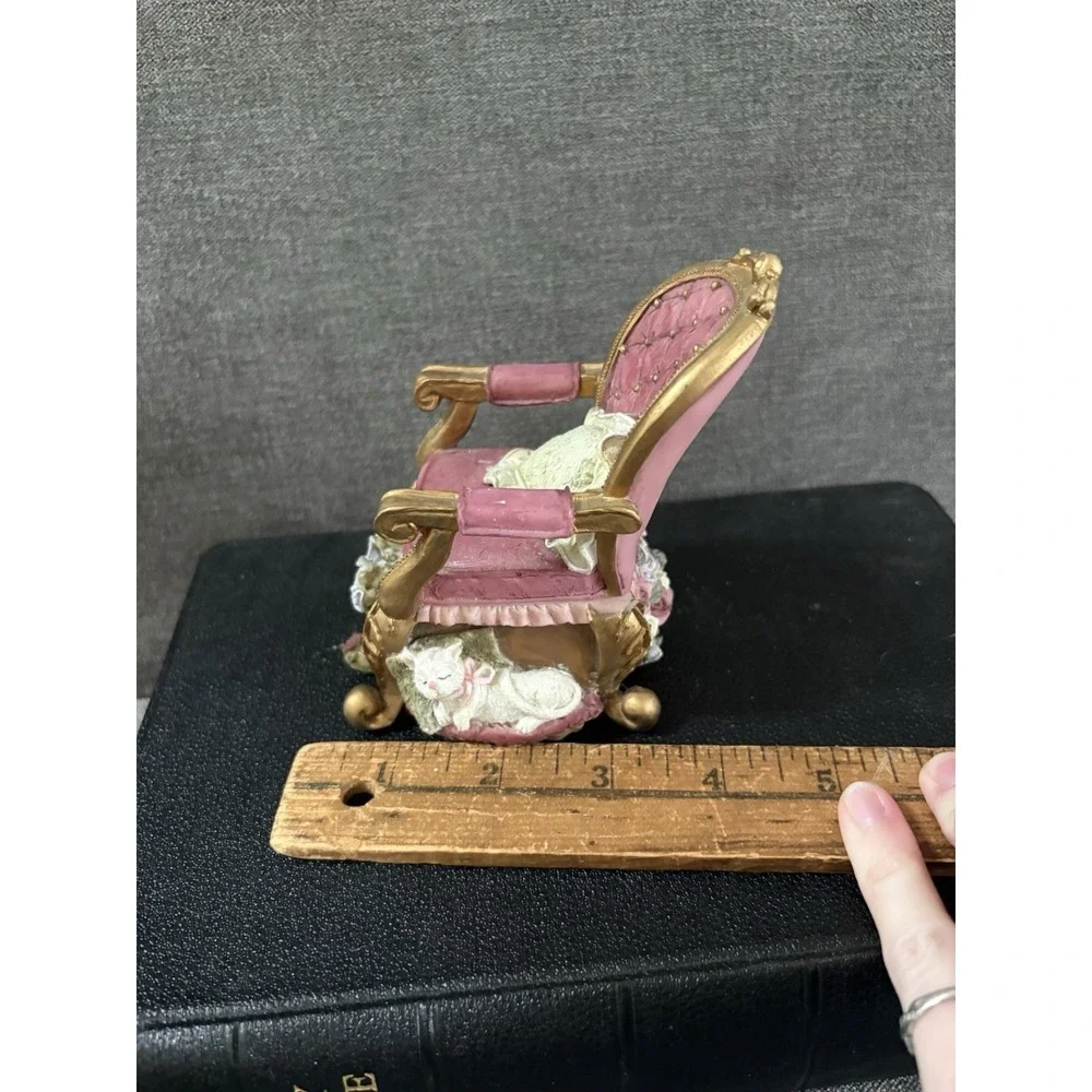 Vintage‎ Dezine Chair Shaped Trinket Box Jewelry Box Hand Painted Flowers Cat