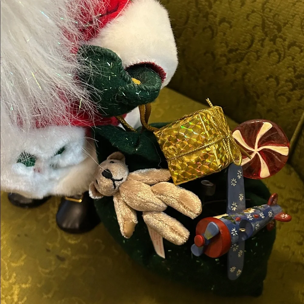 Annalee delightful santa