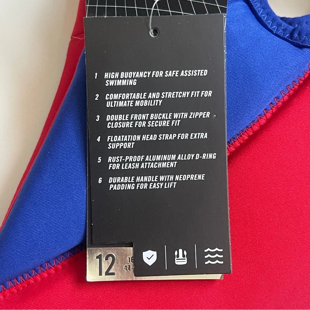 Canada Pooch High Tide Life Dog Jacket - Red/Blue - Size 12