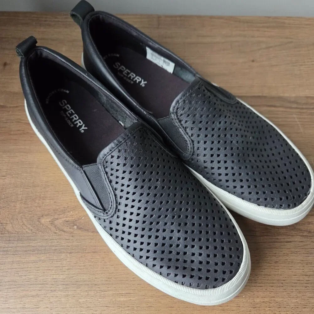 Sperry excellent top