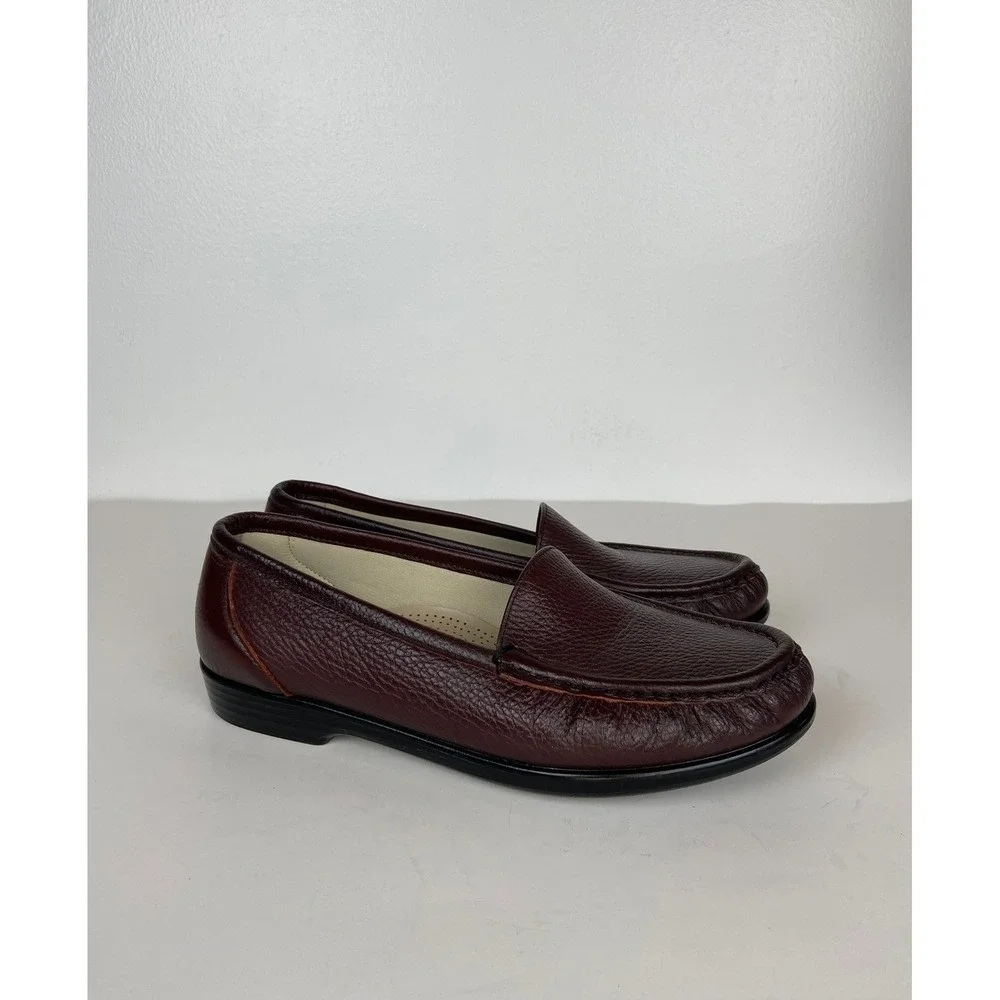 SAS Tripad Comfort Women's Burgundy Pebbled Slip On Leather Loafers 8 Wide USA